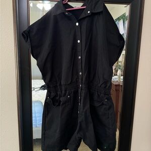 Elegant Black Short-Sleeve Jumpsuit